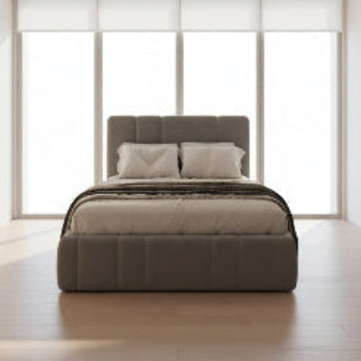 <img src="puppy.jpg" alt="سرير"/>