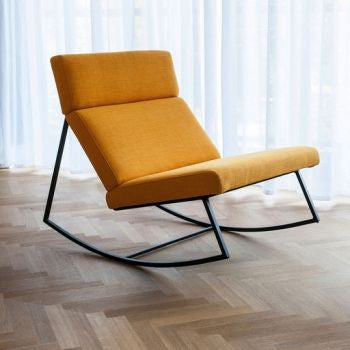 <img src="puppy.jpg" alt="كرسي شيزلونج معدن 82×98 سم - اسود برتقالي - Chair.10,Segal Furniture"/>