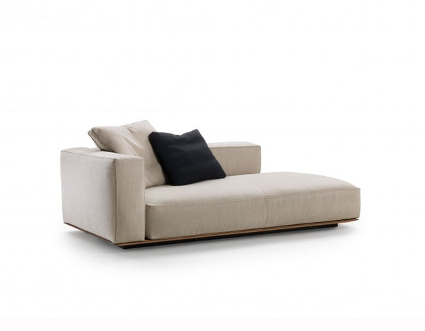 <img src="puppy.jpg" alt="شيزلونج خشب زان 190×85 سم - بيج - WS101,Segal Furniture"/>