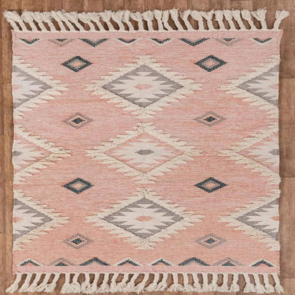 <img src="puppy.jpg" alt="سجاد"/>