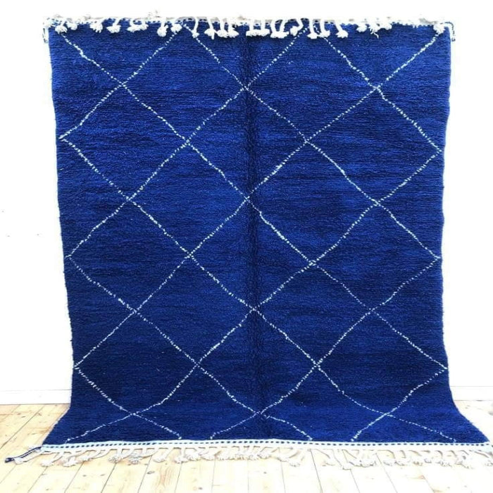 <img src="puppy.jpg" alt="سجاد"/>